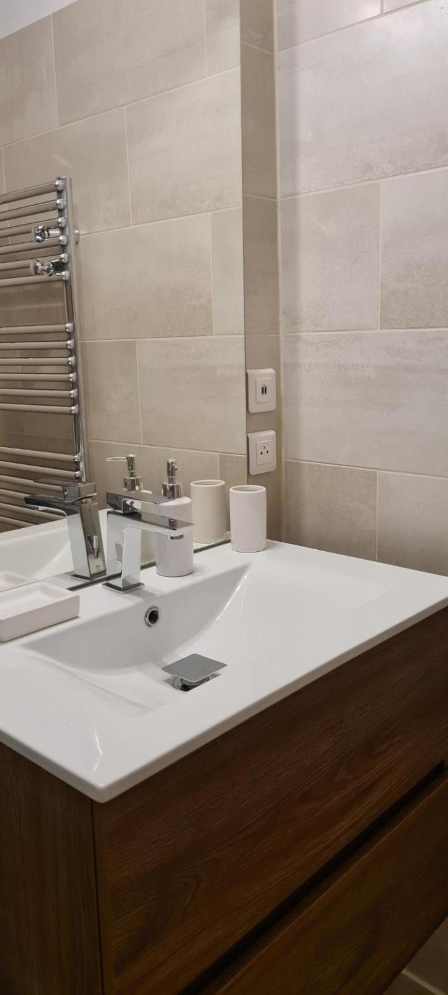 Apartment T2 Dans Jolie Arboree De *